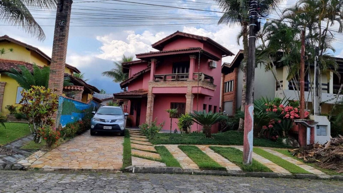 Morada da Praia House | BEAUTIFUL HOUSE WITH POOL AND SMALL BEACH FOR CHILDREN AND THE ELDERLY