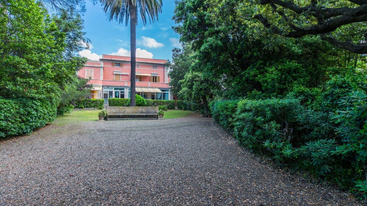 Castiglioncello Villa | Beautiful villa for 6 people with A/C, WIFI, TV, terrace and pets allowed