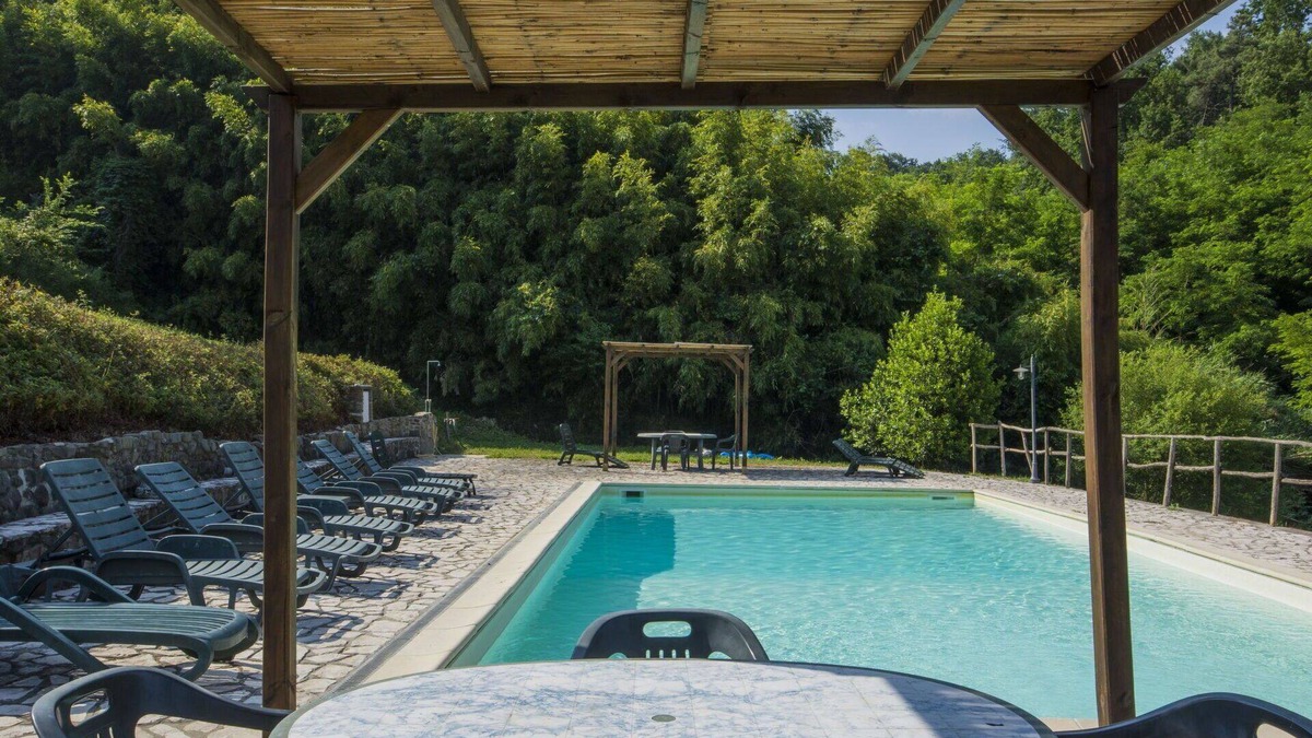 Serravalle Pistoiese Villa | Beautiful private villa for 16 guests with WIFI, private pool and TV