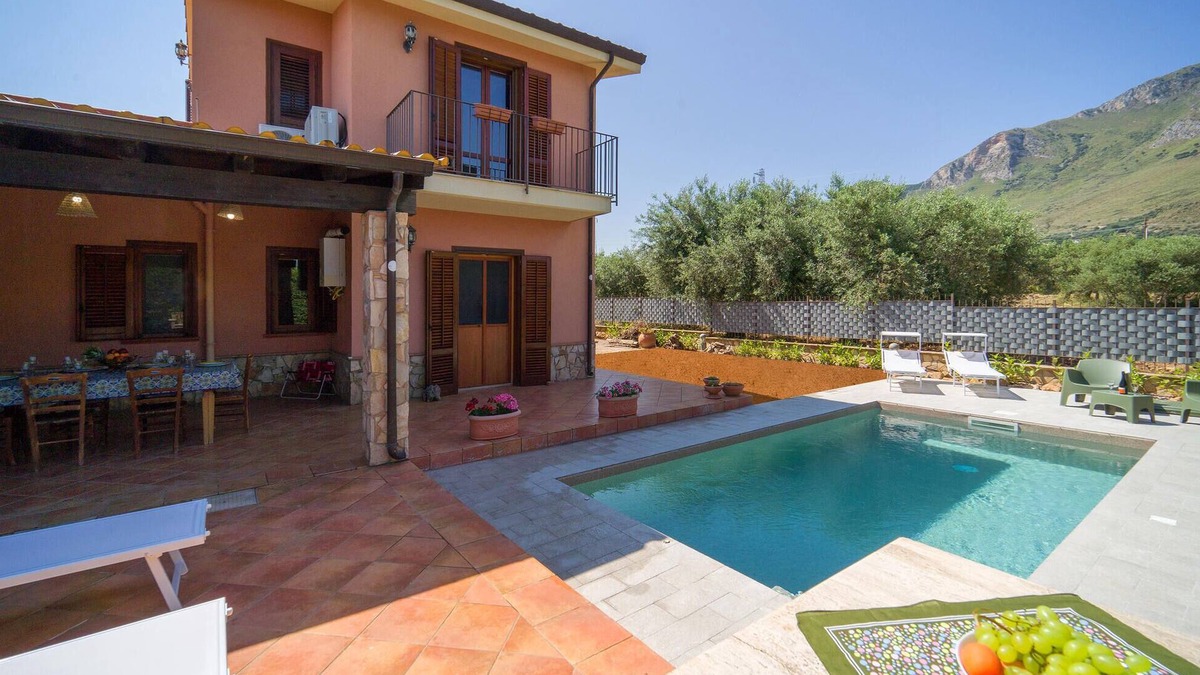 Mandra Capreria House | Beautiful home in Torre Colonna-Sperone