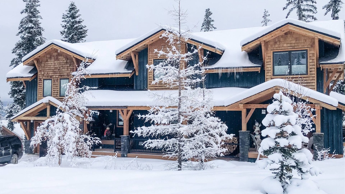 Golden House | Beautiful, Kicking Horse Mountain Resort, Ski In/Out, Family Friendly Home!