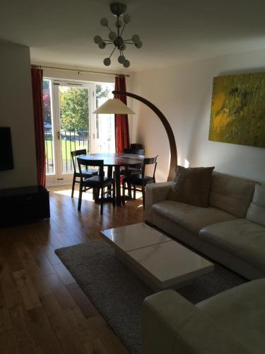 Grove Apartment | Beautiful Kingston apartment