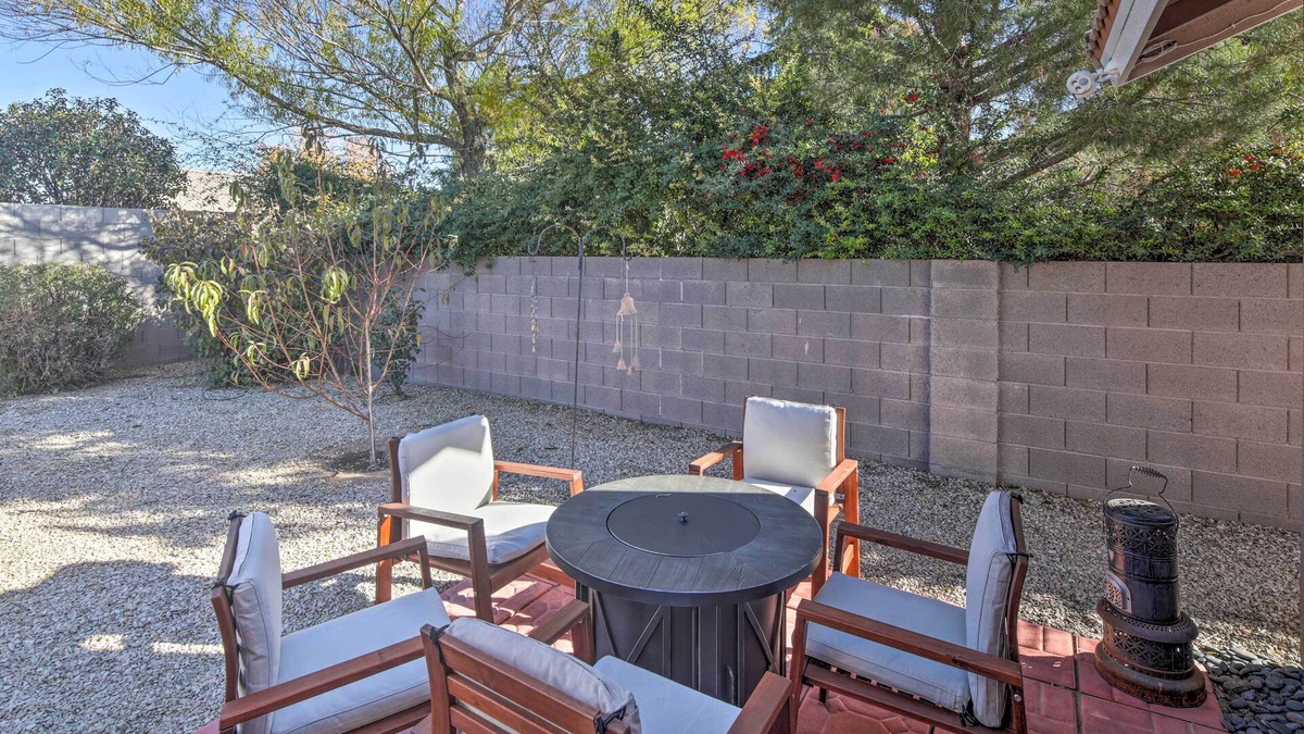 Kingman House | Beautiful Kingman Home w/ Private Backyard!