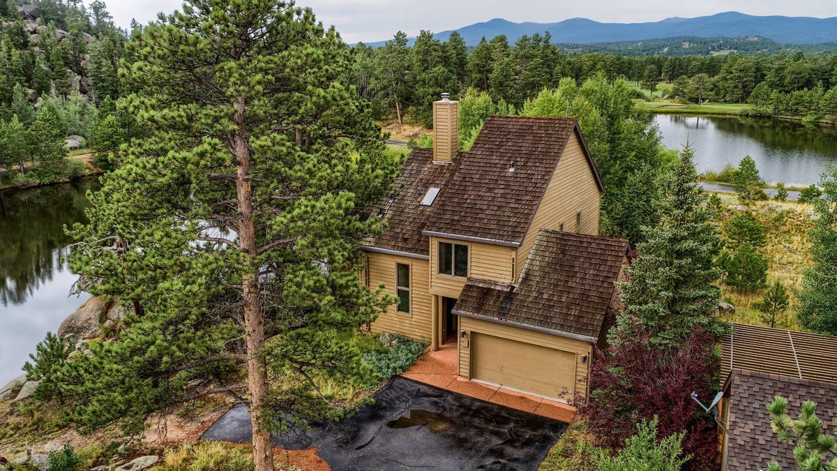 Red Feather Lakes House | Beautiful lake home located in a gated golf course community in the mountains