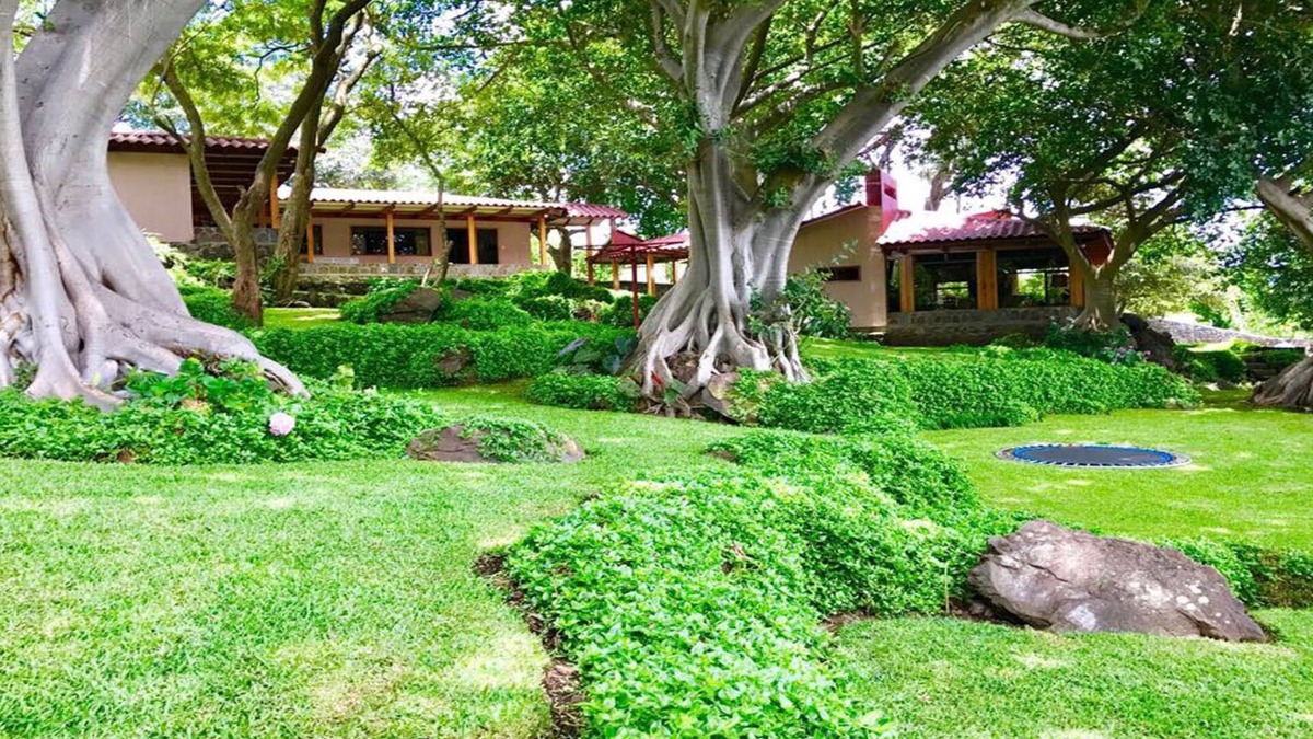 Cerro de Oro House | Beautiful Lake Atitlán - Lake House AT001