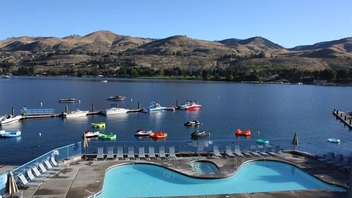 Chelan Condo | Beautiful Lake Chelan Condo, 2 Bedroom, 2 Bath, Sleeps 6.