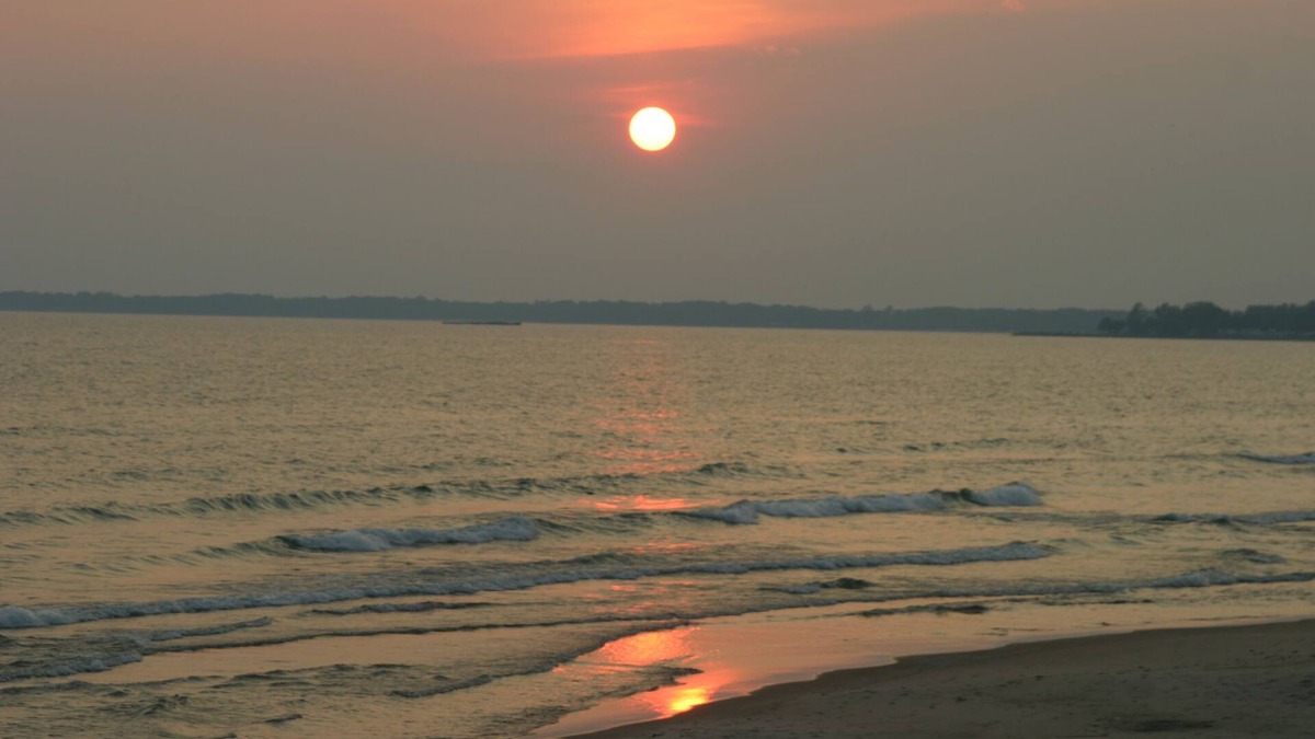 Point Abino Cottage | Beautiful Lake Erie Lake Front Property