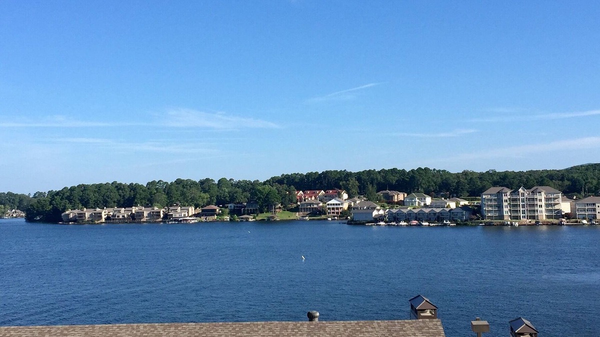 Lake Hamilton Condo | Beautiful Lake Hamilton Condo with Lake View on Hwy 7 South
