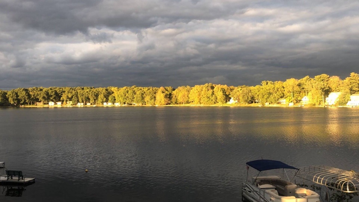 Decatur House | Beautiful Lake House with 150' sandy beach on 85 acre all sports lake