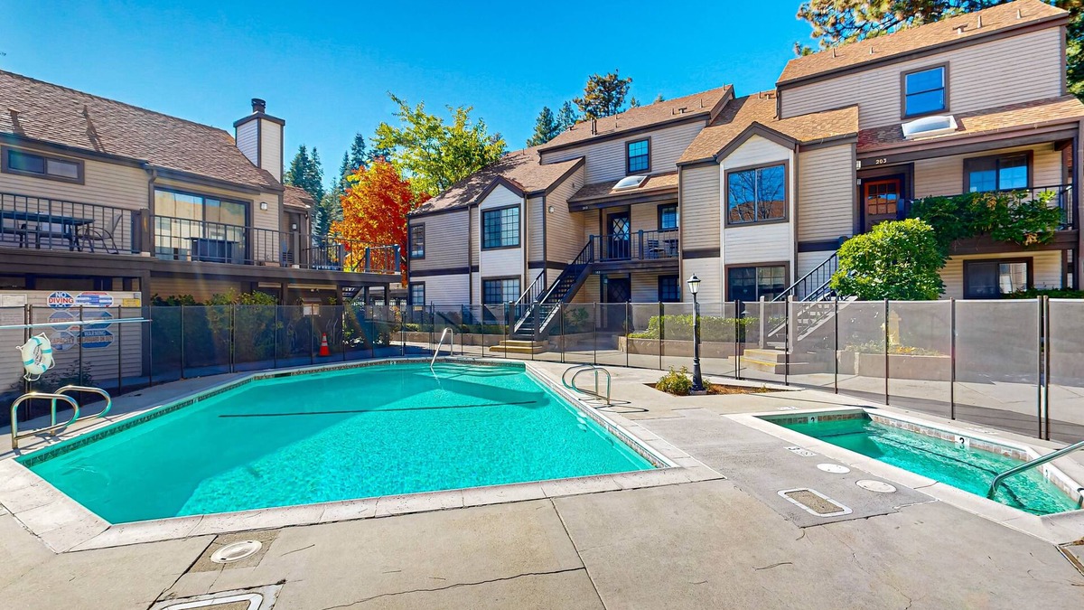 Lake Arrowhead Condo | Beautiful lake-view condo w/shared pool and hot tub walk to restaurants & shops