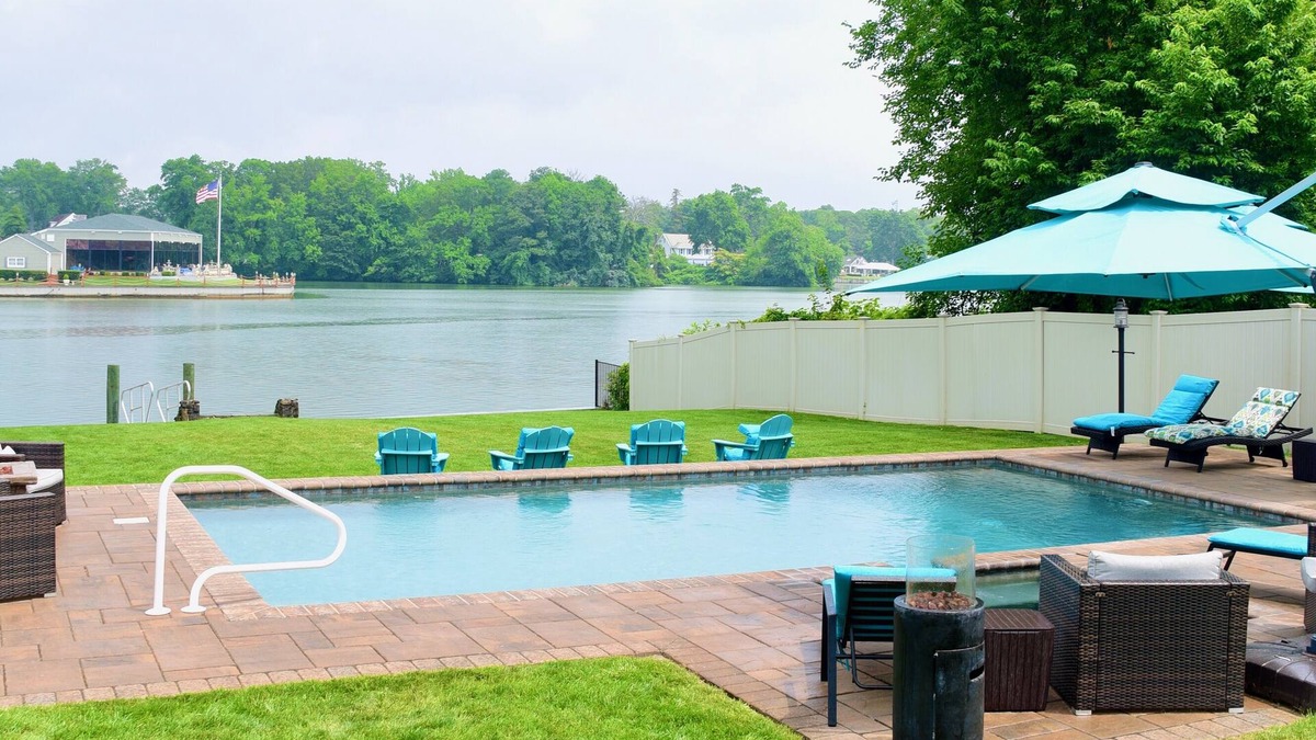 Asbury Park House | Beautiful Lakefront Property