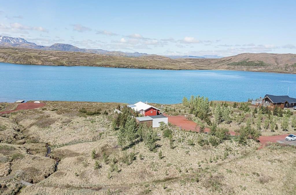 Selfoss House | Beautiful lakehouse by the golden circle - fishing