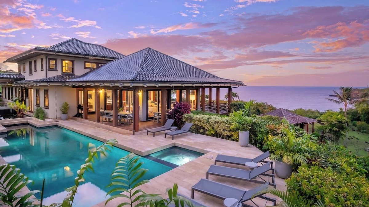 Kalihiwai House | Beautiful, large 5 bedroom house with pool and jacuzzi overlooking Kalihiwai Bay