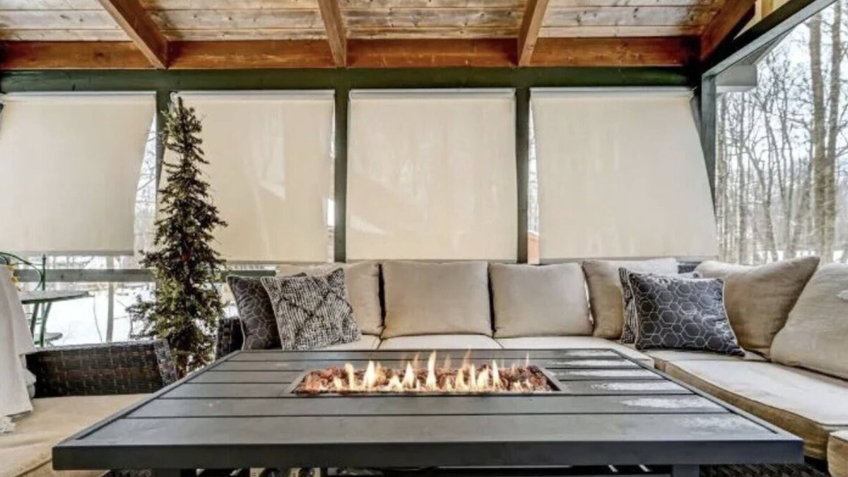 Lake Ariel Cabin | Beautiful Lodge in The Hideout!