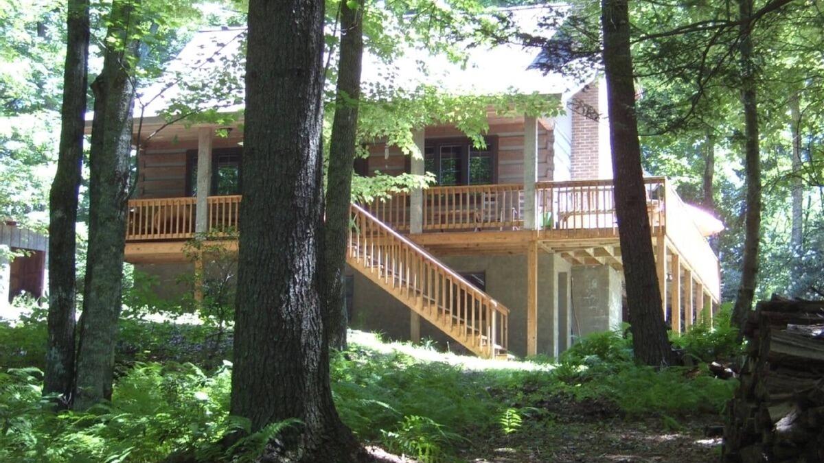 Trout Dale House | Beautiful Log Cabin Mountain Top Retreat, Among the Trees