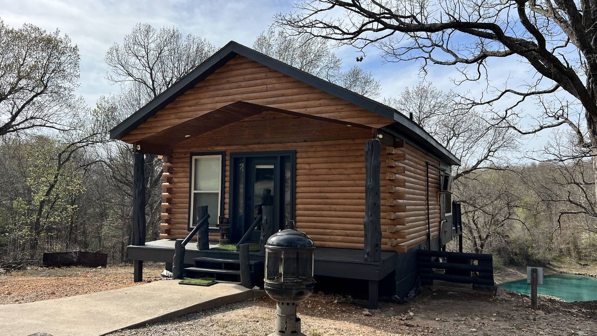 Afton Cabin | Beautiful Log Cabin with lake access, pond, and 4-wheeling trails