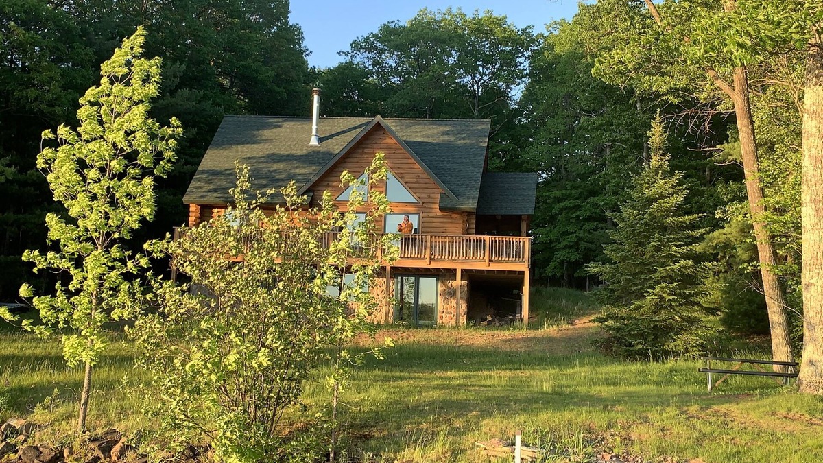 Lake Nebagamon House | Beautiful Log Lake Home with Loft