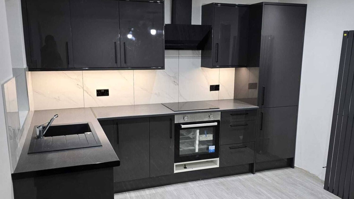 Chapeltown House | Beautiful maisonnette is a newly refurbished semi detached house in leeds