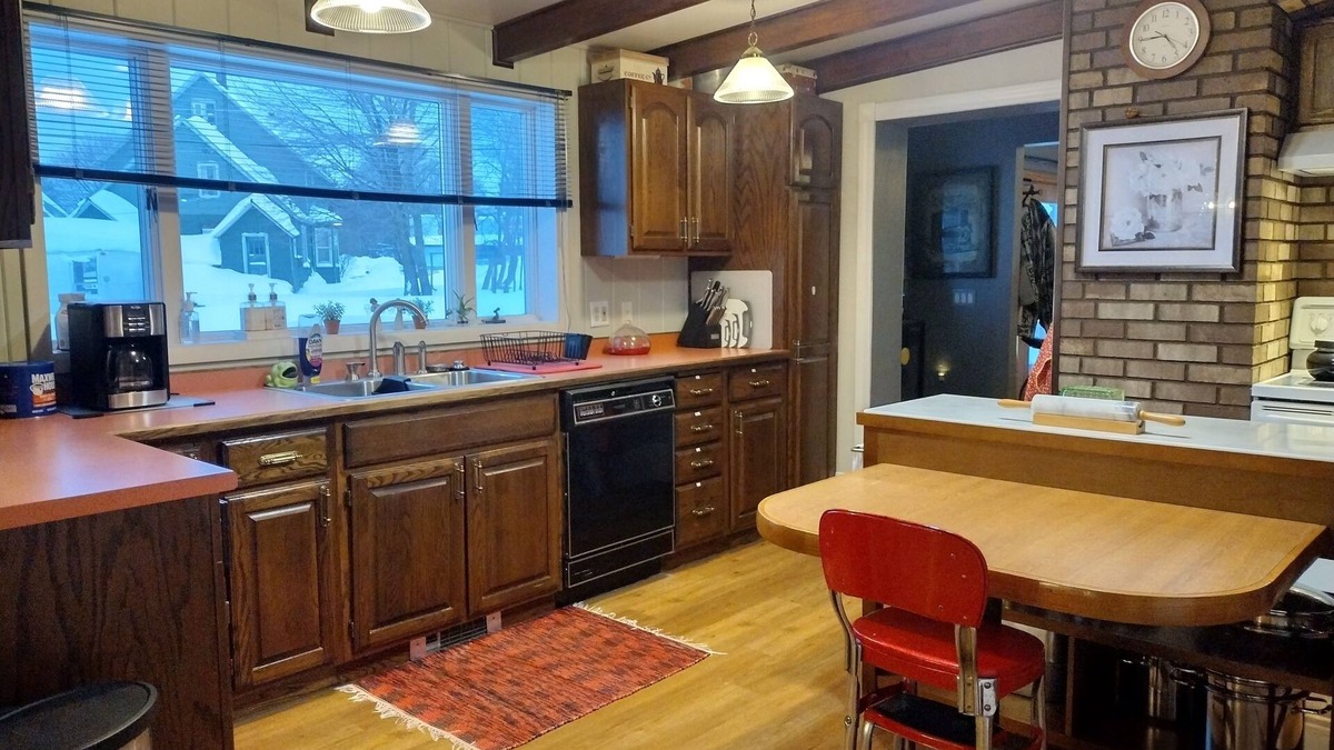 Laurium House | Beautiful mining home near snowmobile/ATV trail system and Ski trails