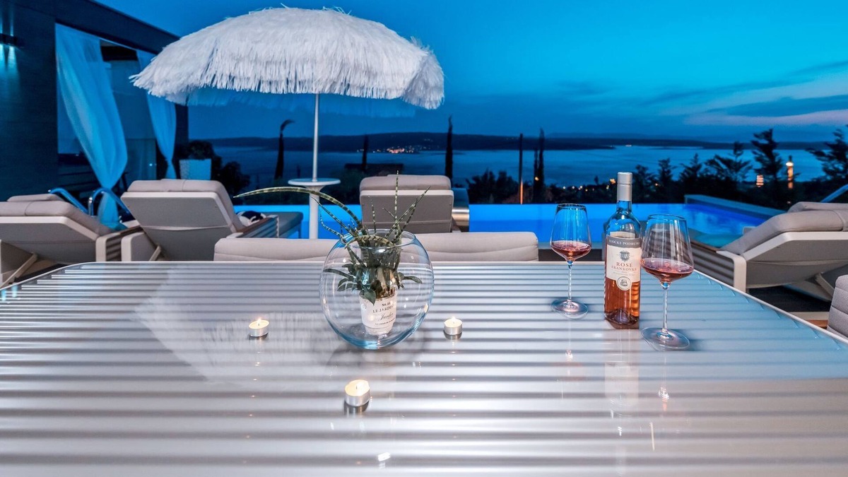 Crikvenica Cottage | Beautiful modern and luxurious villa with an enchanting view of the sea