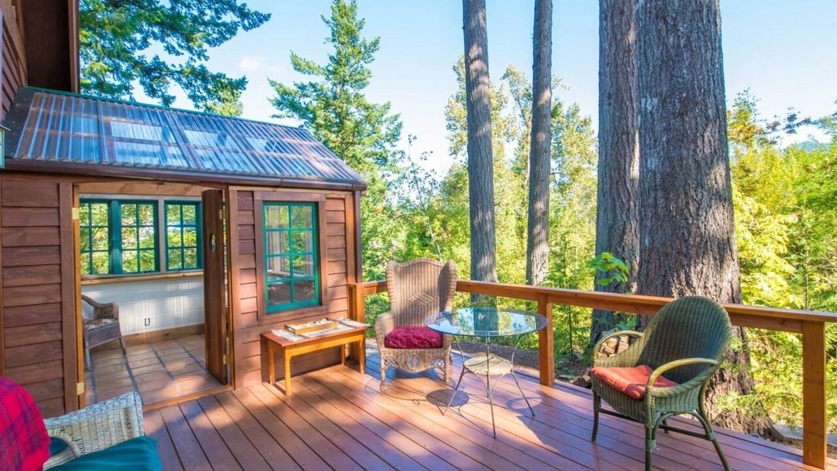 Stevenson Cabin | Beautiful modern cabin in the heart of the breathtaking Columbia River Gorge.
