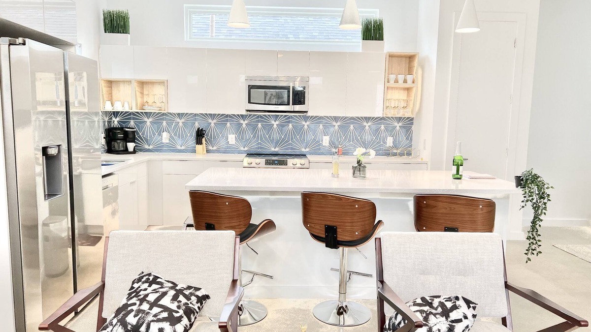Eastside Promise Neighborhood House | Beautiful Modern house close to Downtown san antonio