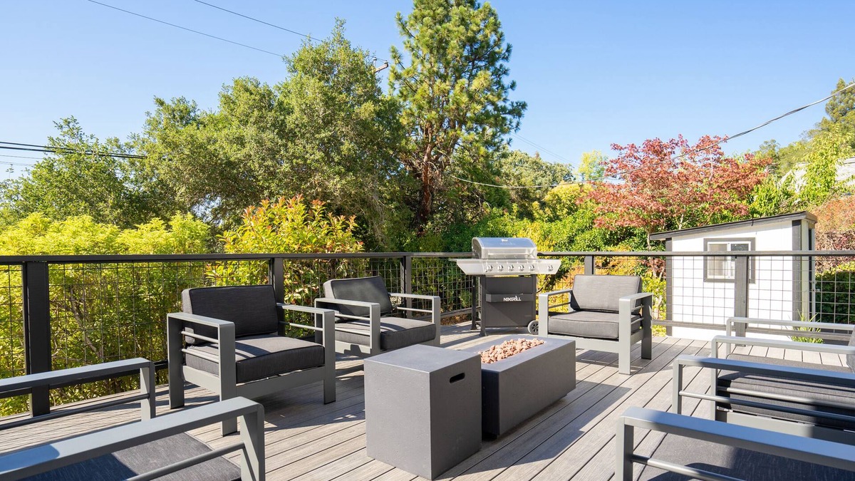 Santa Rosa House | Beautiful modern home near Sonoma, Calistoga & wineries