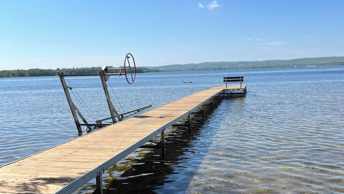 Petoskey House | Beautiful modern Petoskey home with lake frontage, dock and boat slip.