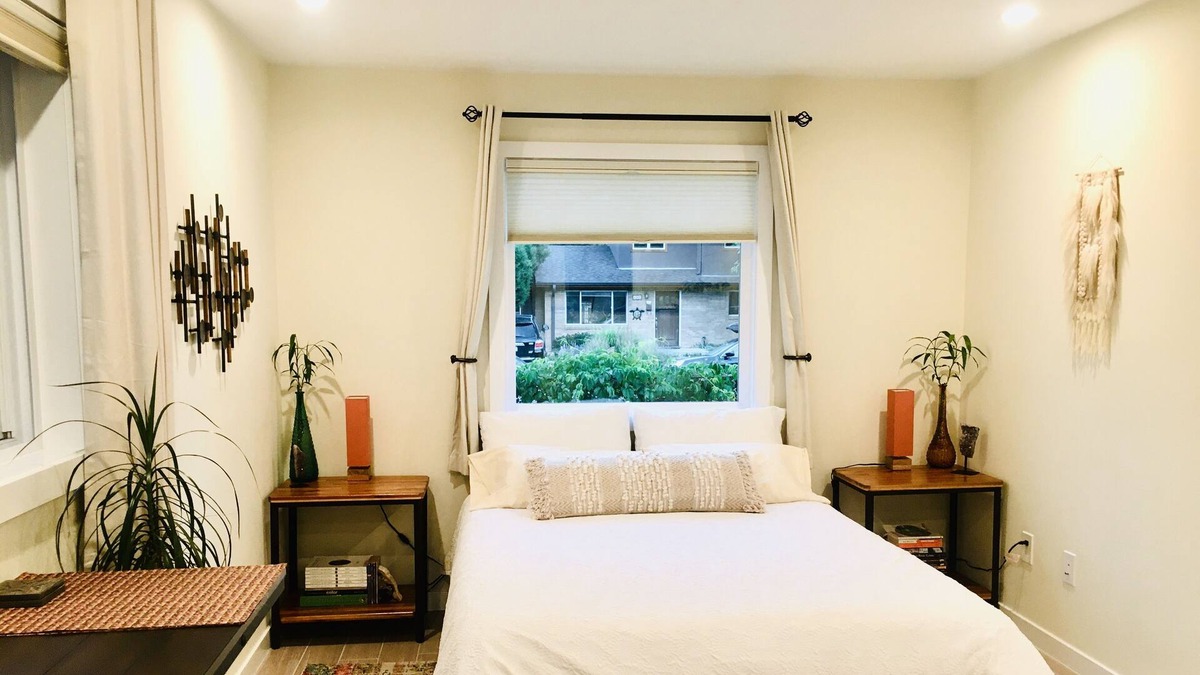 Martin Acres Apartment | Beautiful modern studio 10 min. from major hiking areas and downtown Boulder