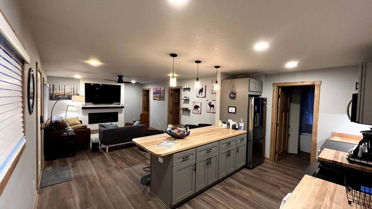 Spring Valley Cabin | Beautiful mountain getaway!