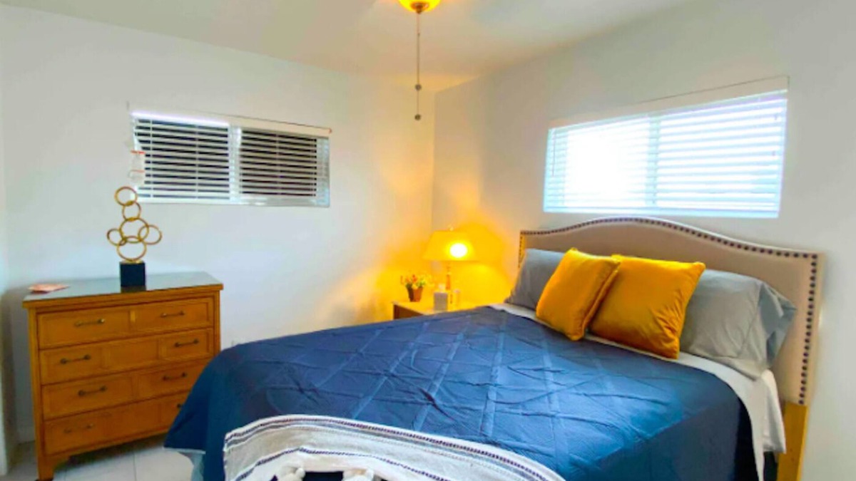El Paso House | Beautiful New Family Home in West Side Of Town