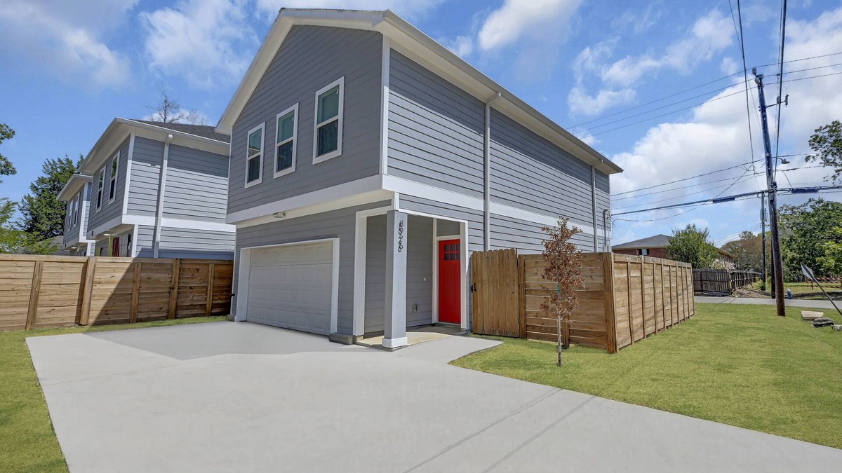 Southeast Houston House | Beautiful new home very close to a lot of restaurants and shops. Ni