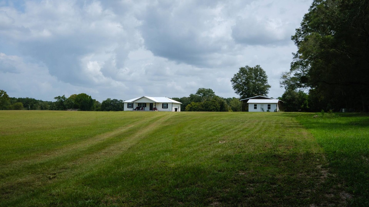 High Springs House | Beautiful New House on 5 Acres close to springs
