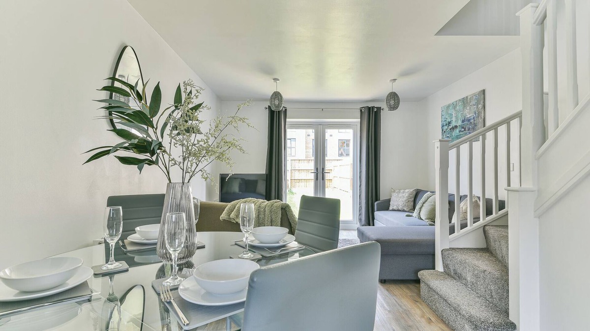 Derby House | Beautiful New House Derby For 5 Guests, Great for Family, Contractors, NHS Staff