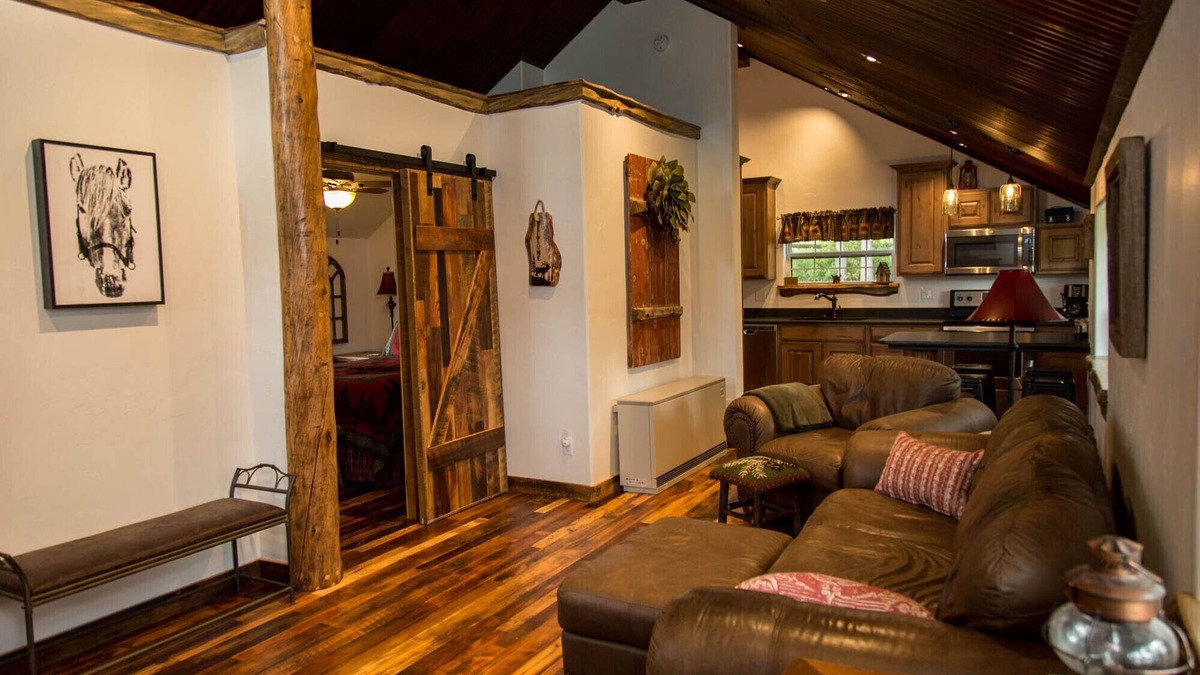 South Fork Cabin | Beautiful Newly Remodeled Log Cabin at Tiny Timbers Resort!