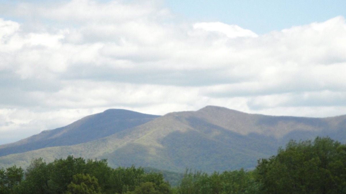 Stanley Other | Beautiful Newly Renovated Farmhouse with Great Mountain Views