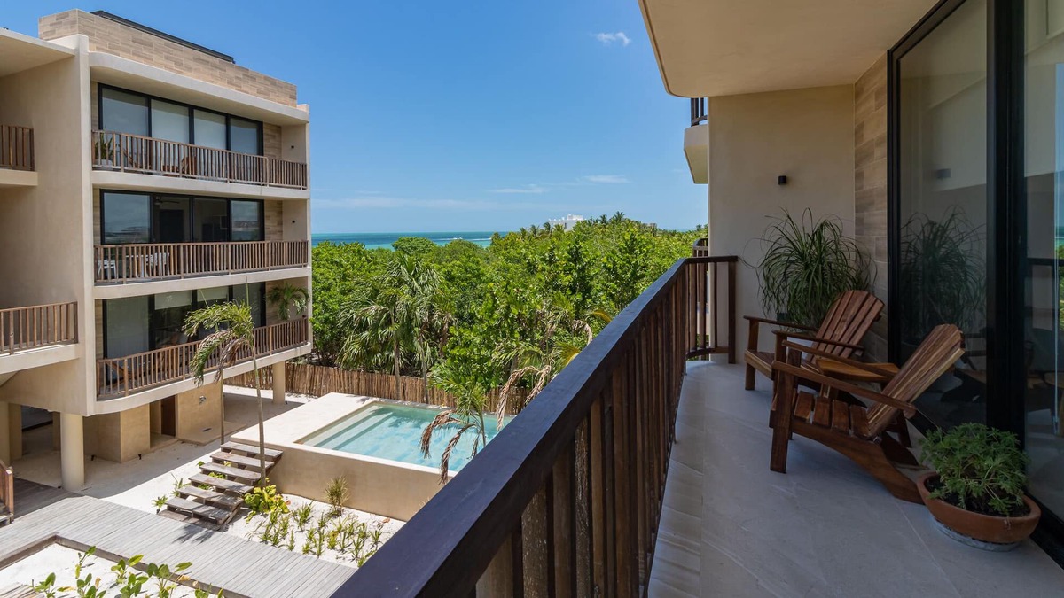 Downtown Holbox Apartment | Beautiful Ocean View 2 BR Apartment in Punta Cocos