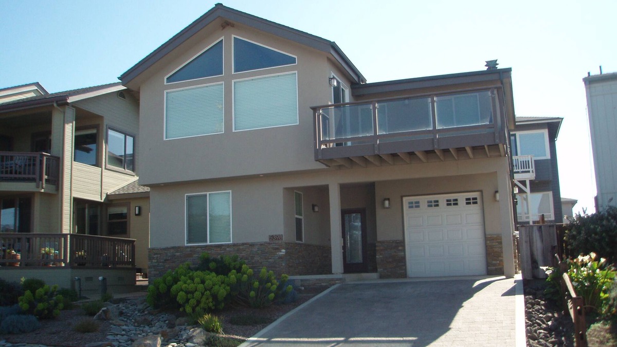 Park Hill House | Beautiful Ocean View, just down from Shamel Park