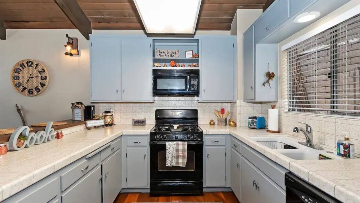 Crestline Cabin | Beautiful open cabin with mountain views and just 2 minutes from Lake Gregory
