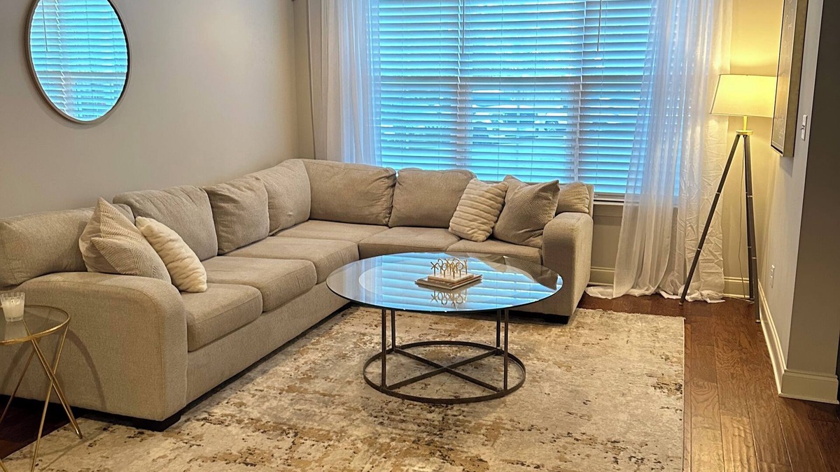 Oxford Condo | Beautiful Oxford Townhouse