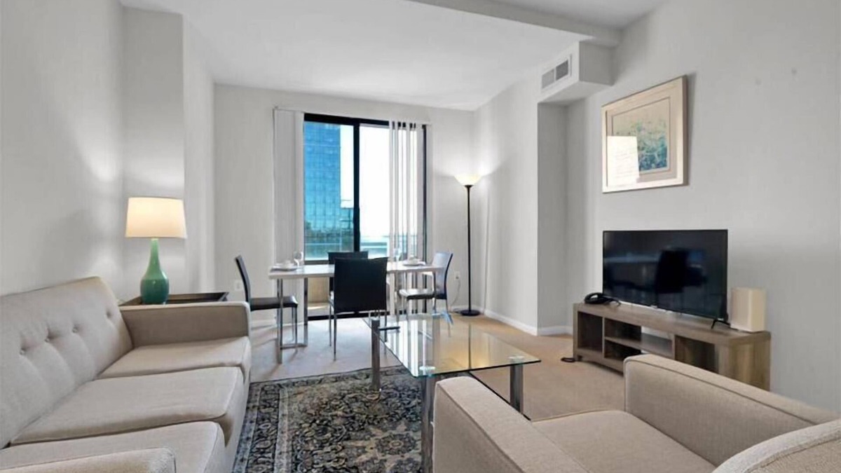 Aurora Highlands Apartment | Beautiful Pentagon City Views | 2BR w/Terrace & Roofdeck