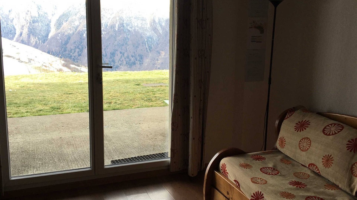 Germ Apartment | Beautiful Peyragudes studio with mountain views
