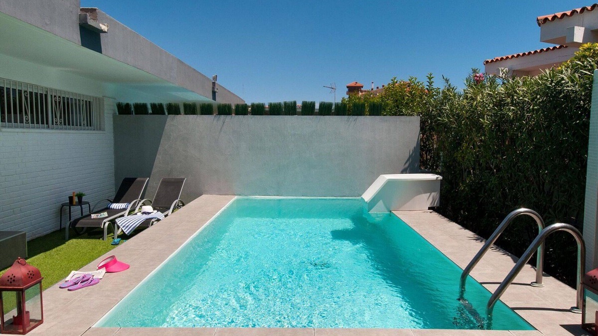 San Agustin House | Beautiful private villa for 4 guests with private pool, A/C, TV and pets allowed