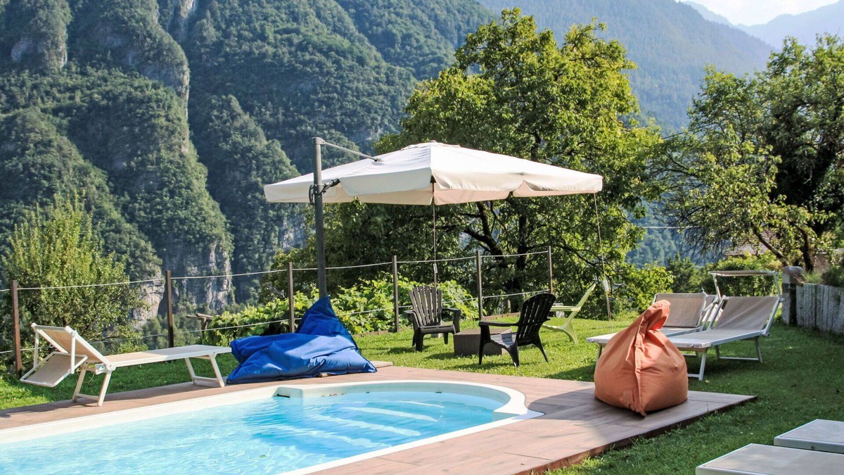 Coltura Villa | Beautiful private villa with private pool, WIFI, TV, patio, pets allowed and panoramic view