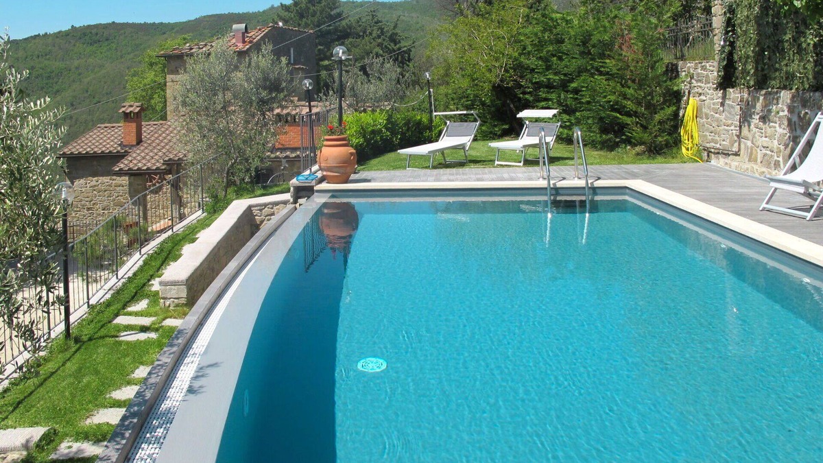 Poggio di Loro House | Beautiful private villa for 6 guests with private pool, TV and terrace