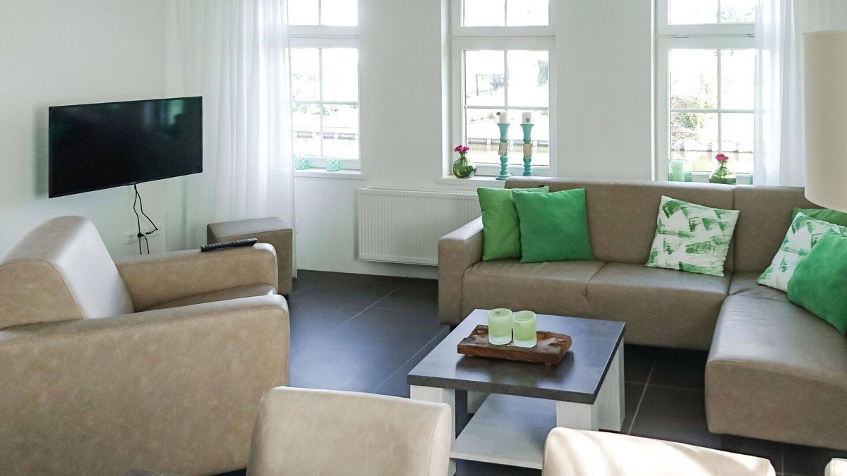 Graft House | Beautiful private villa for 6 people with WIFI, TV and terrace