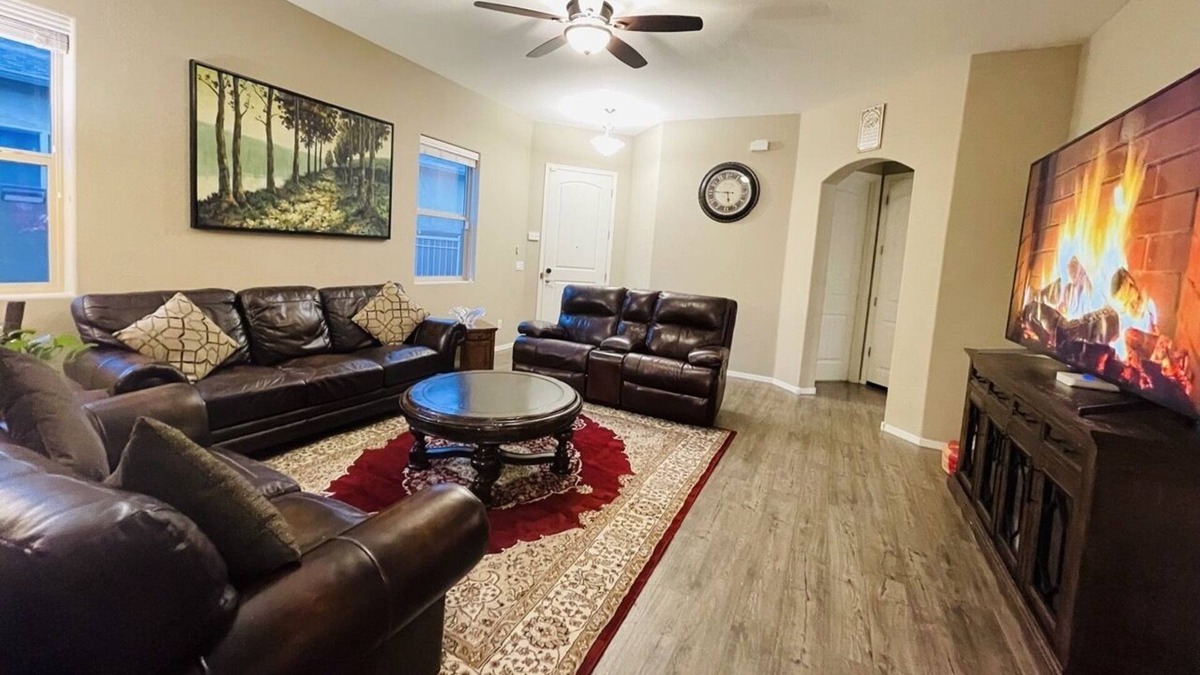 Prescott Valley House | Beautiful private home,great views, clean & specious,2minutes to Iron King Trail