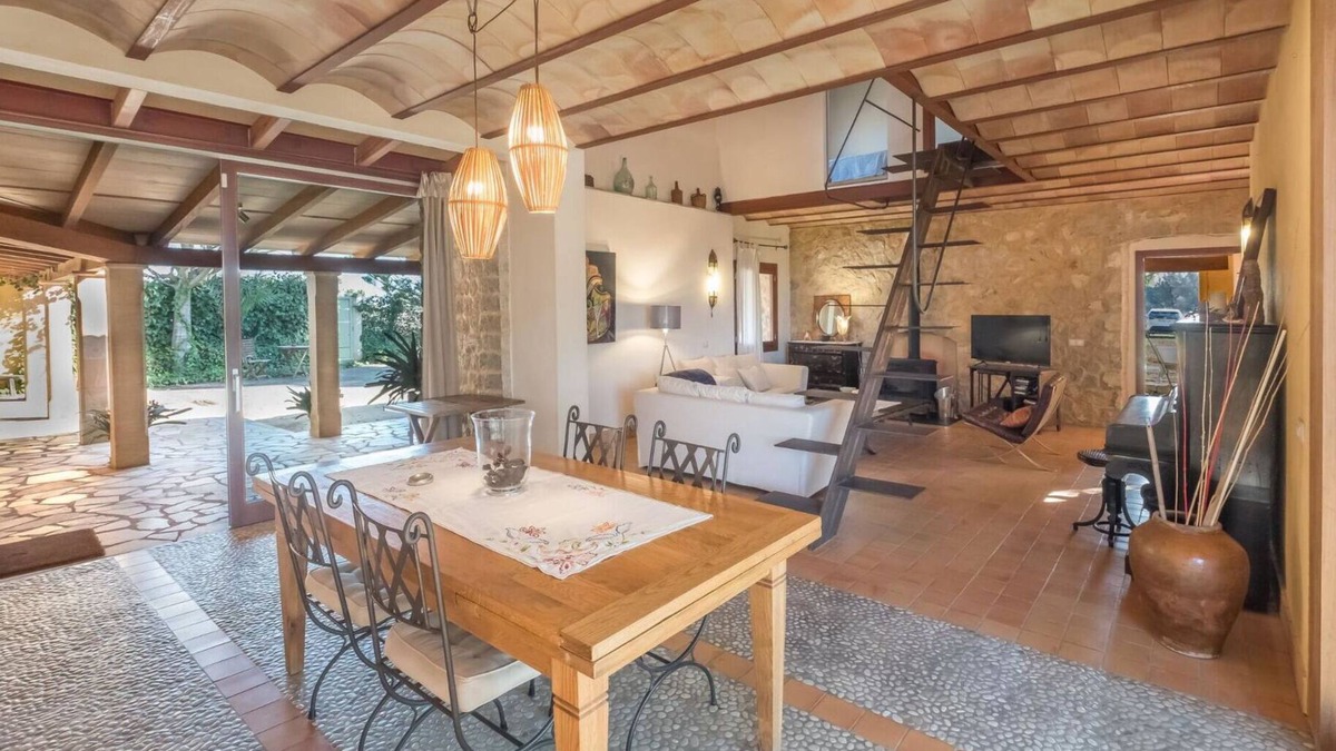 Santa Maria del Cami Villa | Beautiful private villa for 7 guests with private pool, WIFI, TV, patio, panoramic view and park.