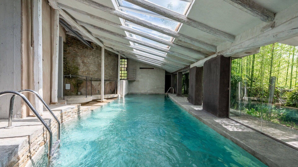 Trezzo Tinella Villa | Beautiful private villa with private pool, WIFI, TV, terrace, pets allowed and panoramic view