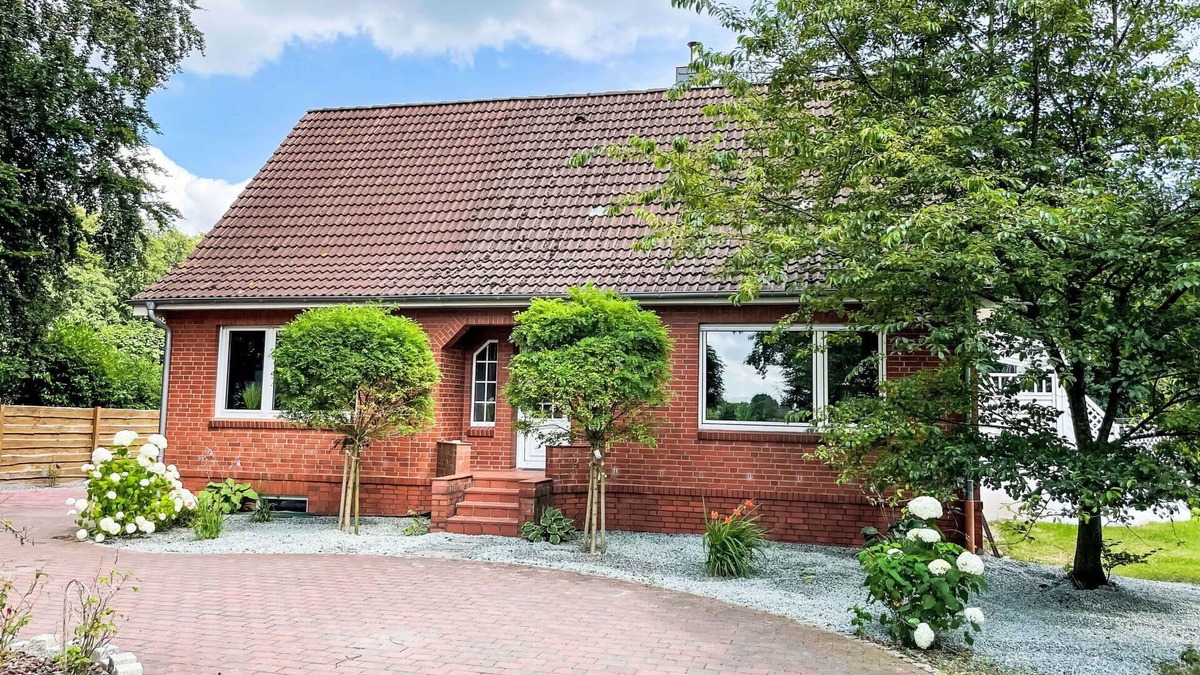 Wingst House | Beautiful private villa for 8 people with WIFI, TV, terrace, pets allowed and parking